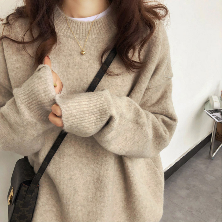 Miola | Women's Casual Round Neck Sweater in Relaxed One Size Fit