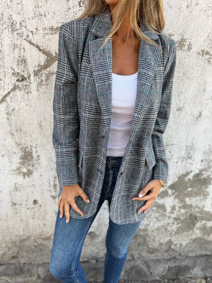 Yara | Women's Tailored Blazer with Classic Lapel Collar