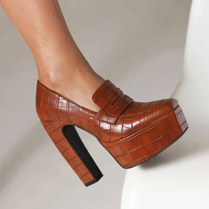 VERA CLASSIC PLATFORM SHOES