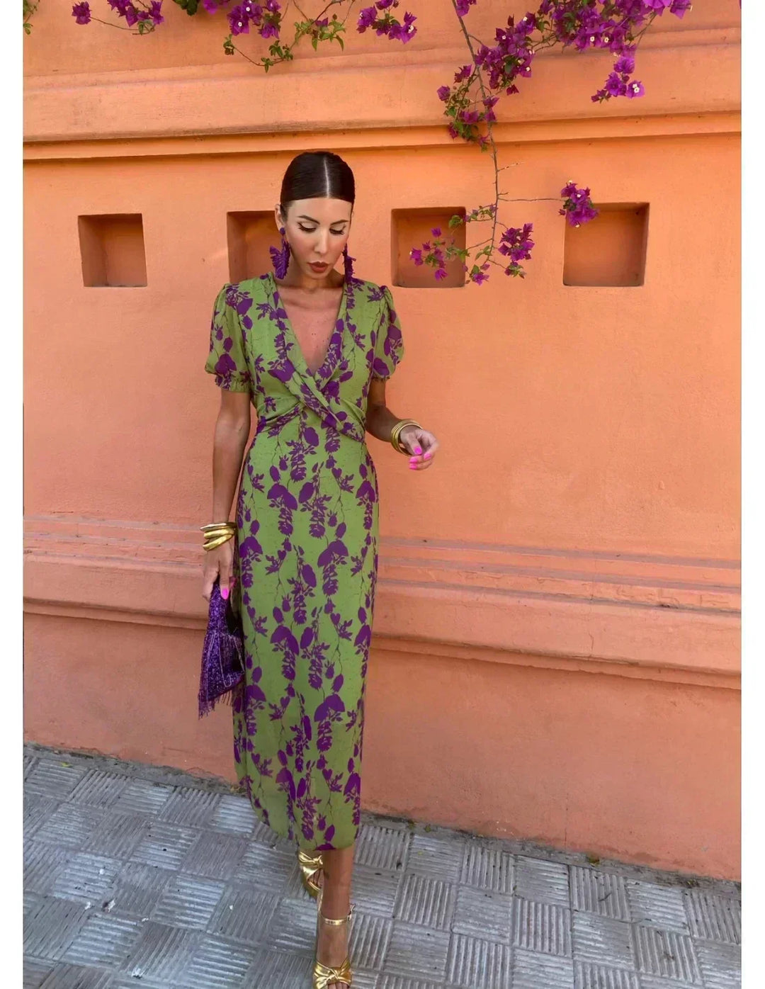 Lucinda - Bohemian V-Neck Floral Pleated Dress