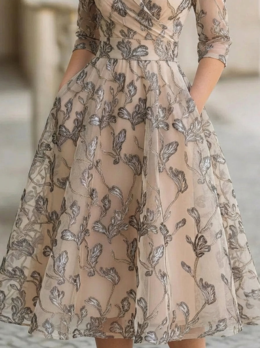 Demi - Timeless Elegance Dress
