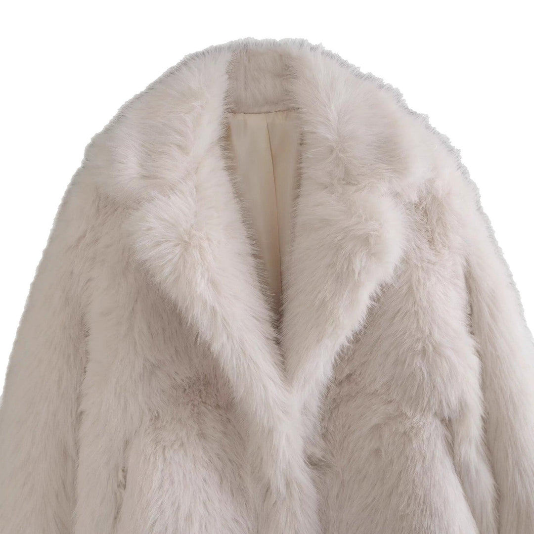 Cropped Women's Faux Fur Jacket | Relaxed Fit | Soft Pile Texture | Perfect for Evening and Winter Events