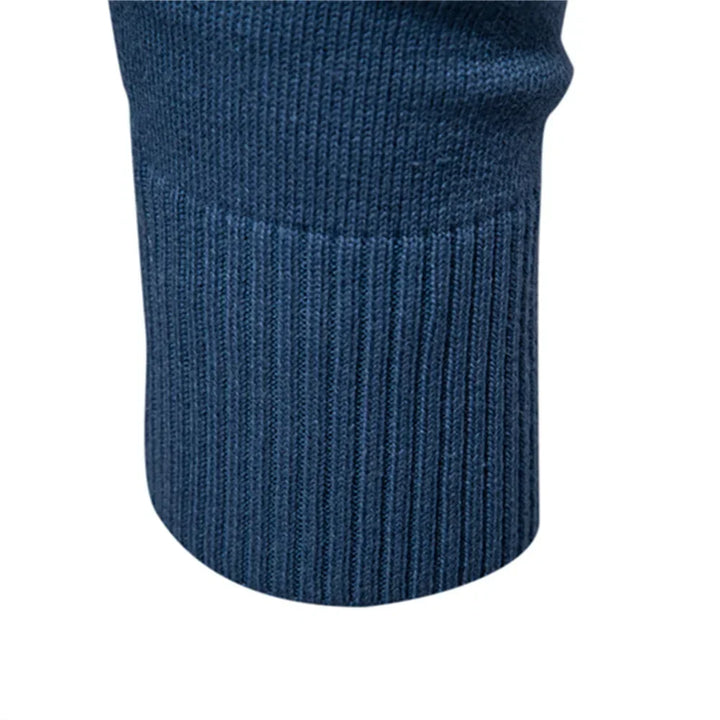 Casual Sweater with Round Neck