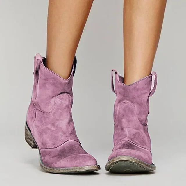 Durable Outdoor Ranch Boots for Tough Conditions