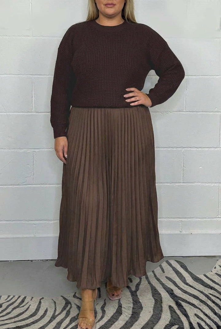 Esmé - Sweater Maxi Dress with Pleated Skirt