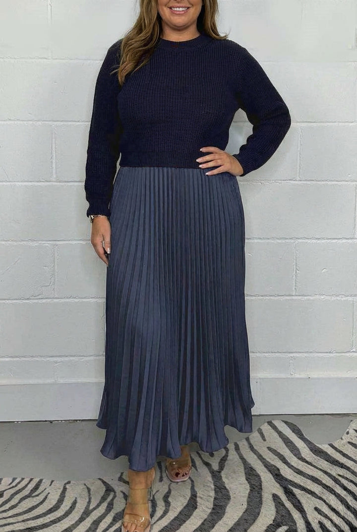 Esmé - Sweater Maxi Dress with Pleated Skirt
