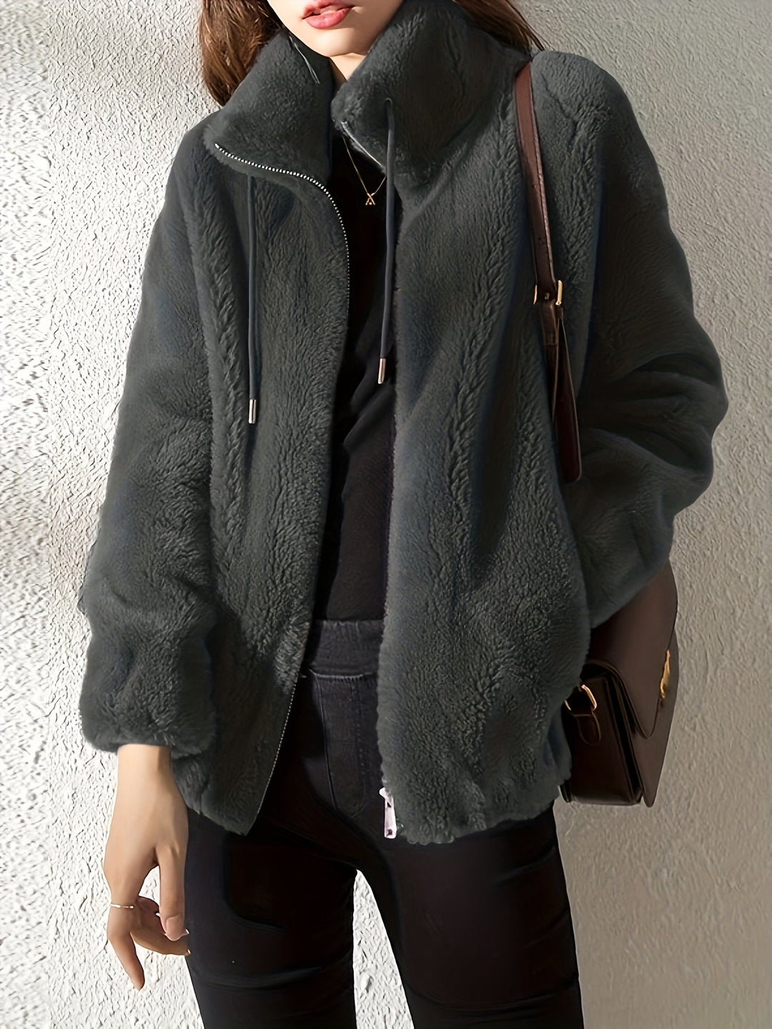 Avelora | Women's Modern Cut Cozy Zip Jacket with Luxurious Plush Texture
