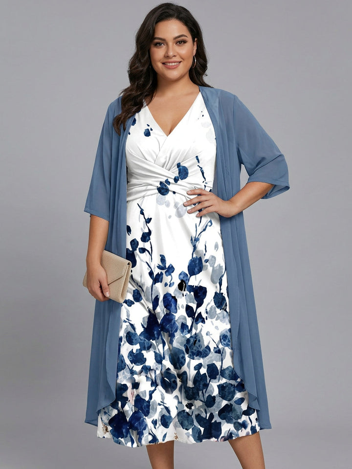 Quinn - Elegant Wrap Dress with Flowing Design
