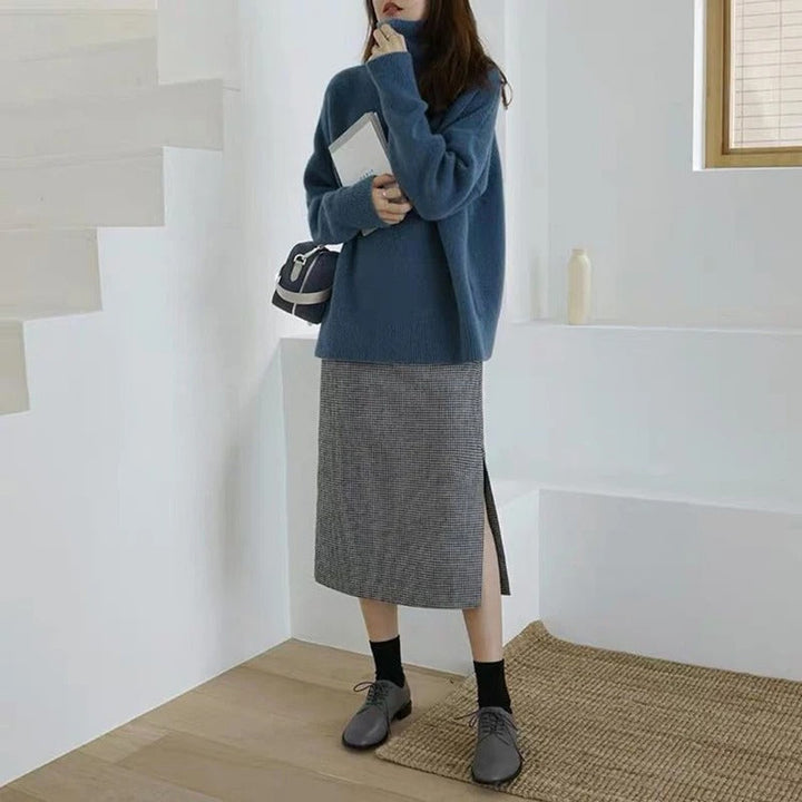 Mira - Cozy Turtleneck Knit Sweater