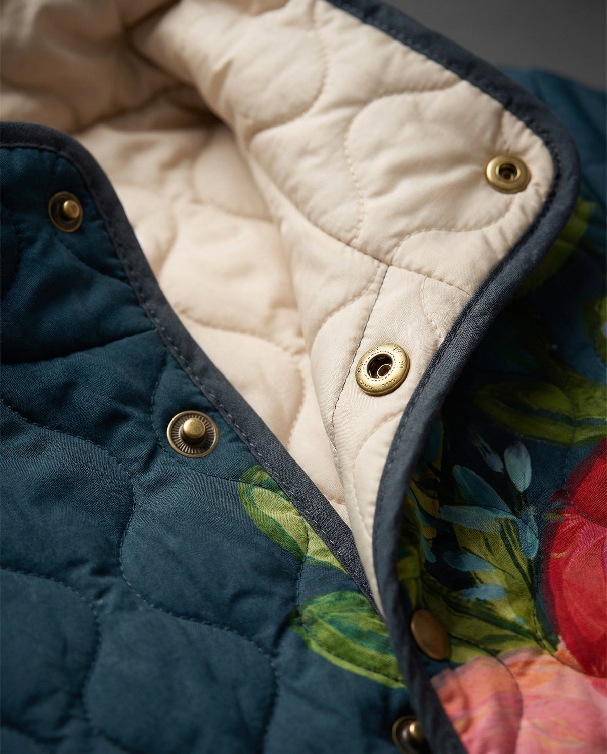 Emily | Vintage Floral Quilted Jacket
