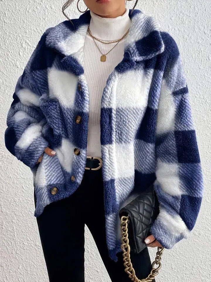 Bronwyn | Women's Oversized Fleece Jacket with Plaid Design