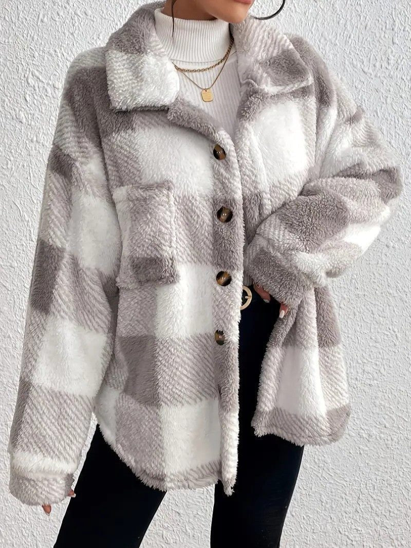 Bronwyn | Women's Oversized Fleece Jacket with Plaid Button-Up Design