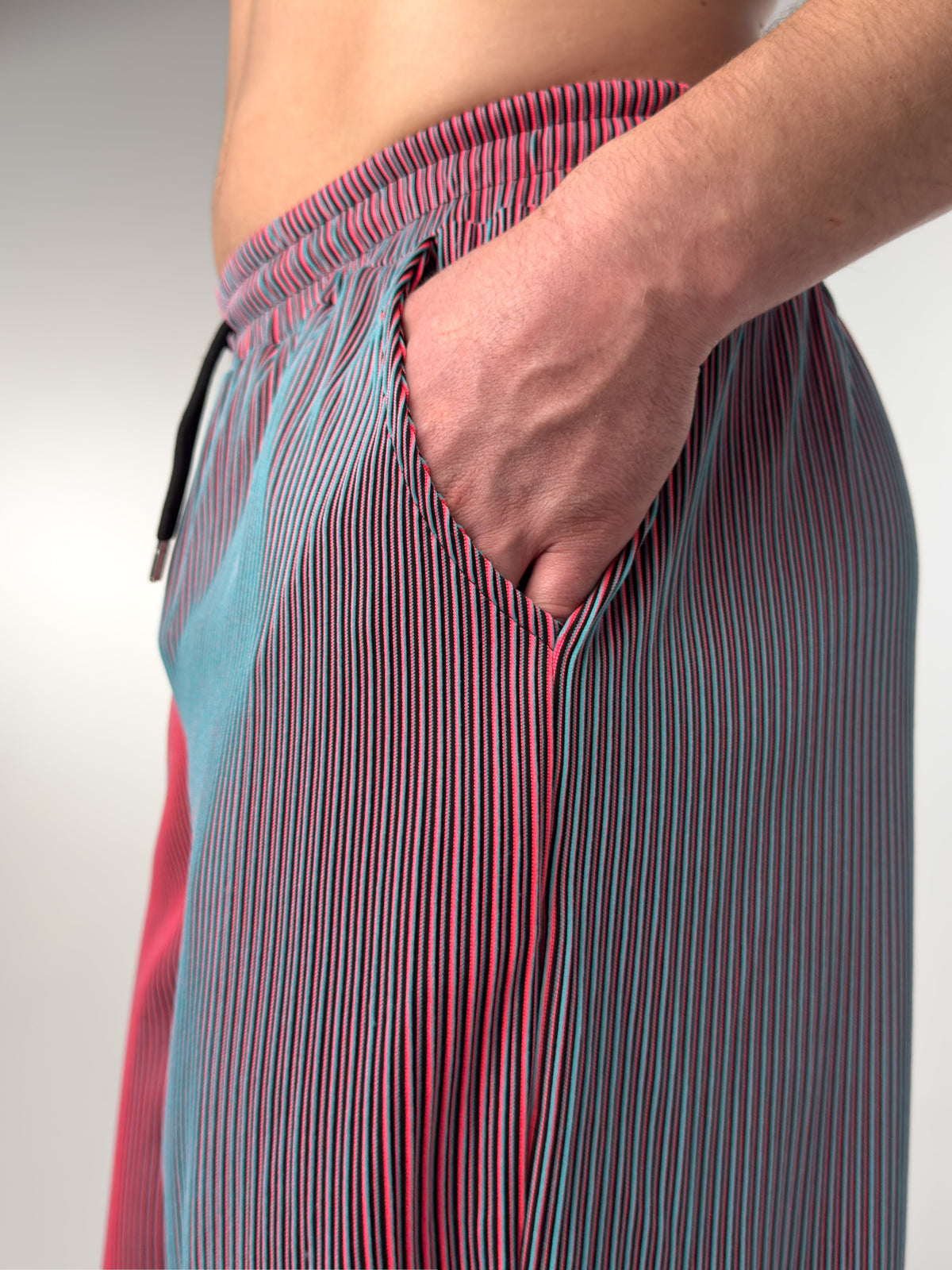 COLE | FLUID STRIPED PANTS